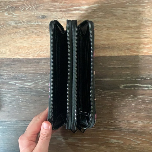 Double Zip Wallet - Picture 3 of 3